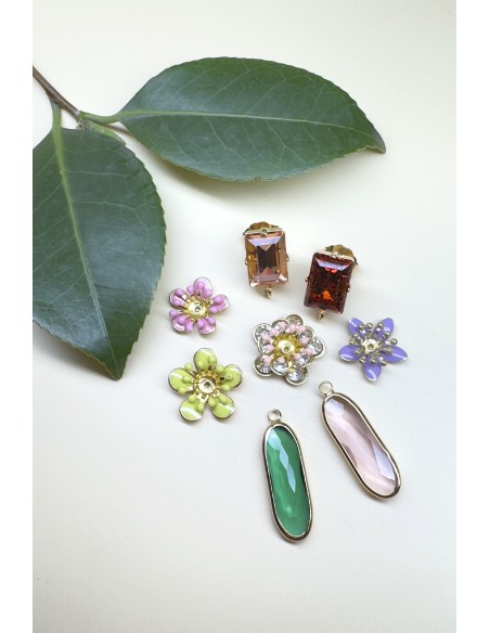 FREESIA GOUTTE earrings to compose