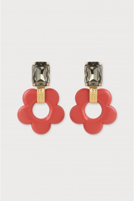 Boucles d'oreilles en forme de fleur corail.